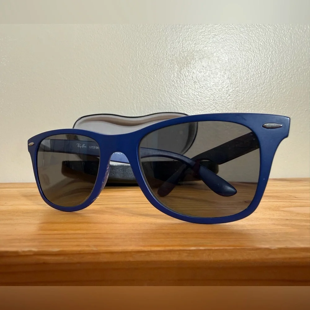 Ray Ban RB4195 6015/8G WAYFARER LITEFORCE Italy FRAME - Picture 5 of 13